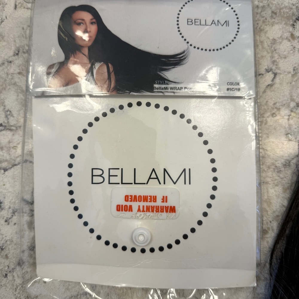 Bellami wrap ponytail 28" color #1c/18 Ombré color- beautiful detail